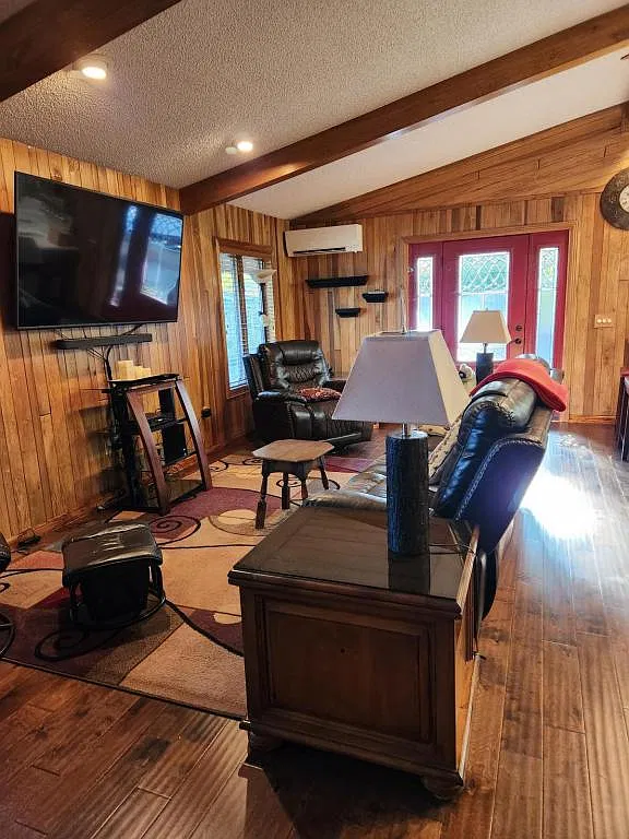 33 Pine Valley Rd — Photo 3