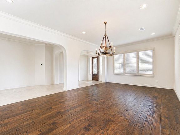 3rd image of 2422 Camden Creek Ln