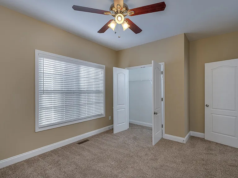 8675 Copperridge Dr — Photo 27