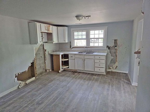 5th image of 750 Wolfe St