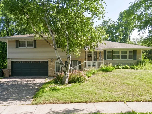 1011 Bay Ridge Rd, Madison, WI 53716