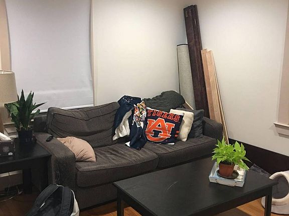 3rd image of 22 Miller St
