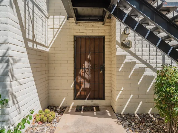 8450 E Old Spanish Trl APT 141, Tucson, AZ 85710