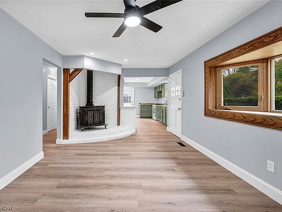 4th image of 5949 Jaycox Rd