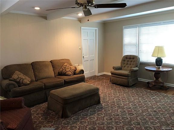 4th image of 2900 Pinehaardt Dr