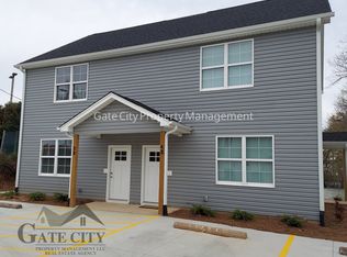 40 E 4th St, Lexington, NC 27292