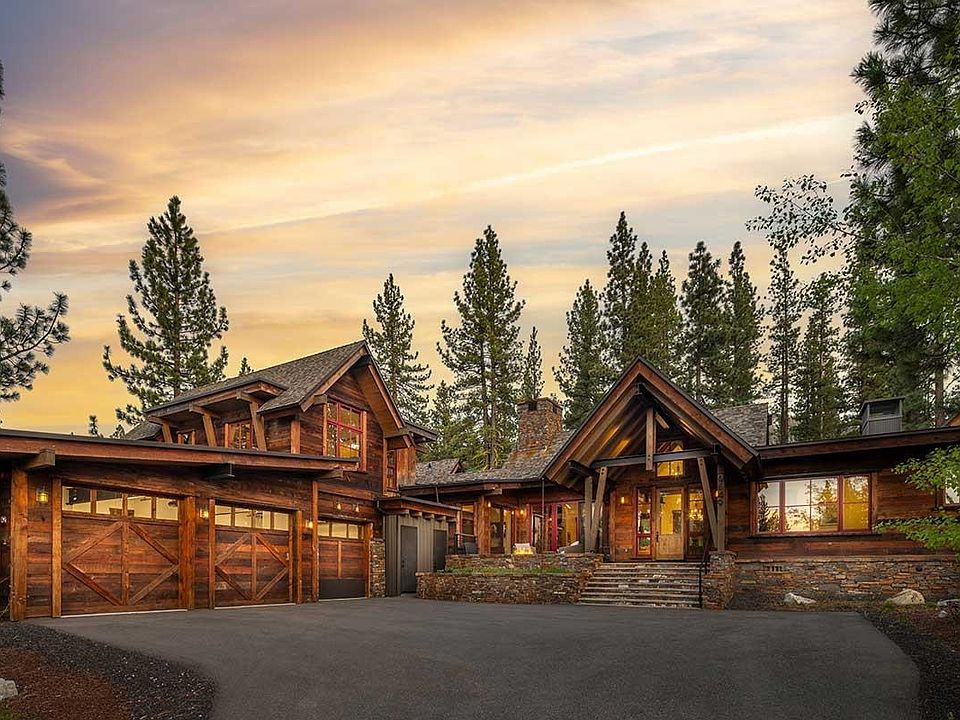 1st image of 9649 Dunsmuir Way