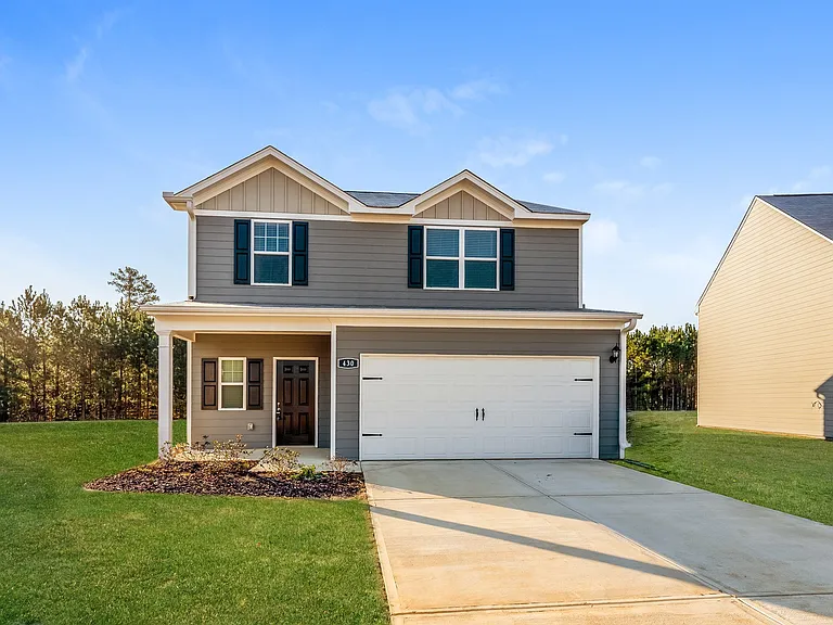 530 Clover Cir — Photo 1