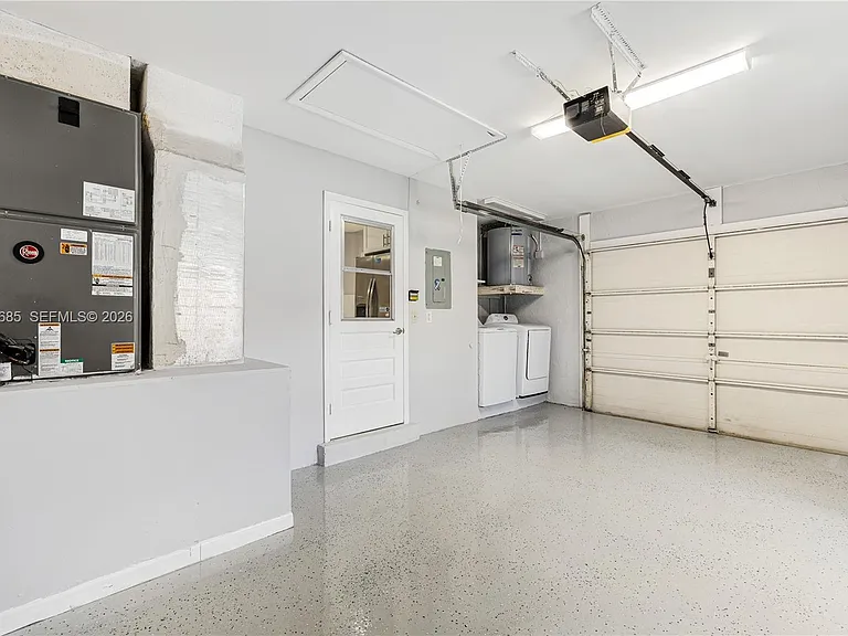 11301 SW 4th St — Photo 23