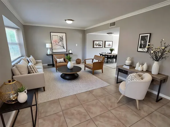 6430 Bankside Dr #12, Houston, TX 77096