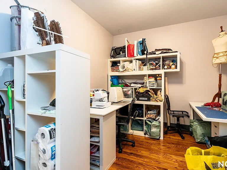 1461 Gates Ave #3H — Photo 9
