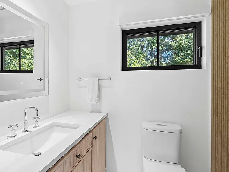 15 Atterbury Rd — Photo 10