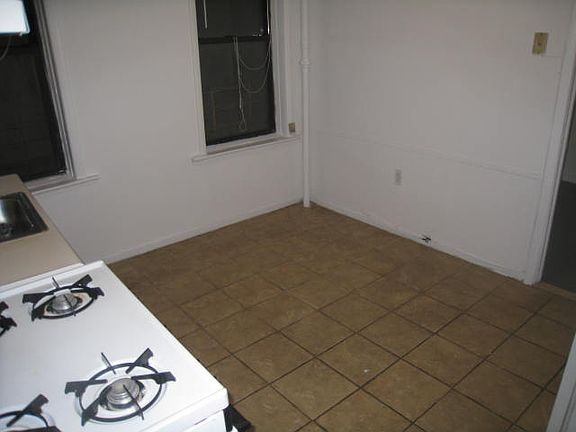 2nd image of 4014 Astoria Blvd APT A1