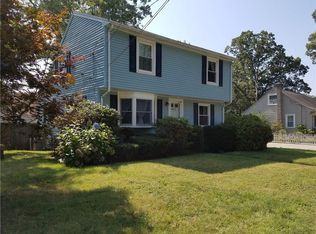 62 Hayes St, Warwick, RI 02886