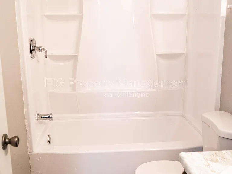 129 Hillcrest Dr #9 — Photo 7