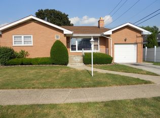 10143 Cook Ave, Oak Lawn, IL 60453