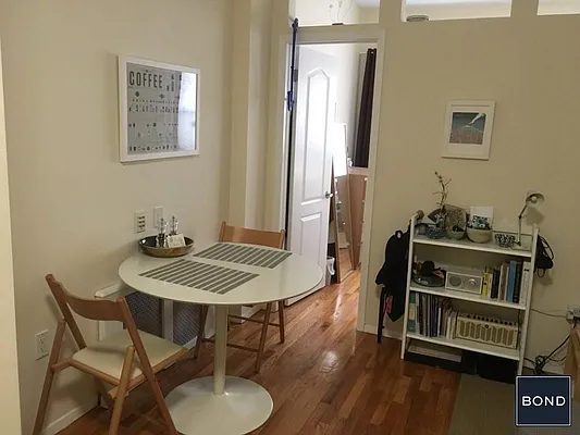 Rented by Bond New York | media 1