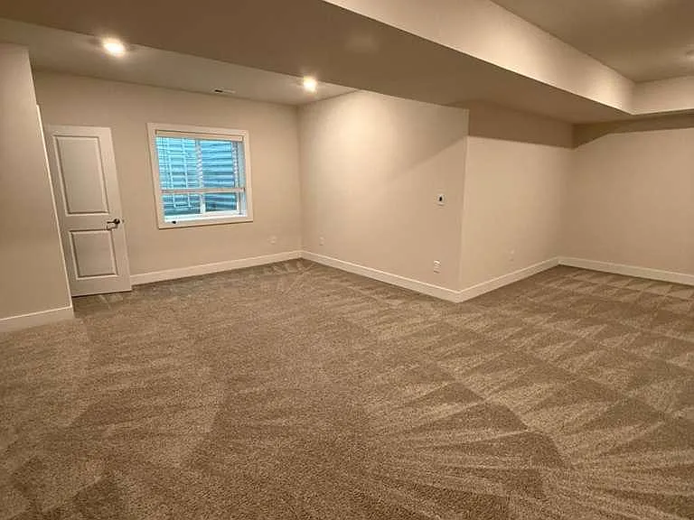 704 Peony Ln — Photo 58