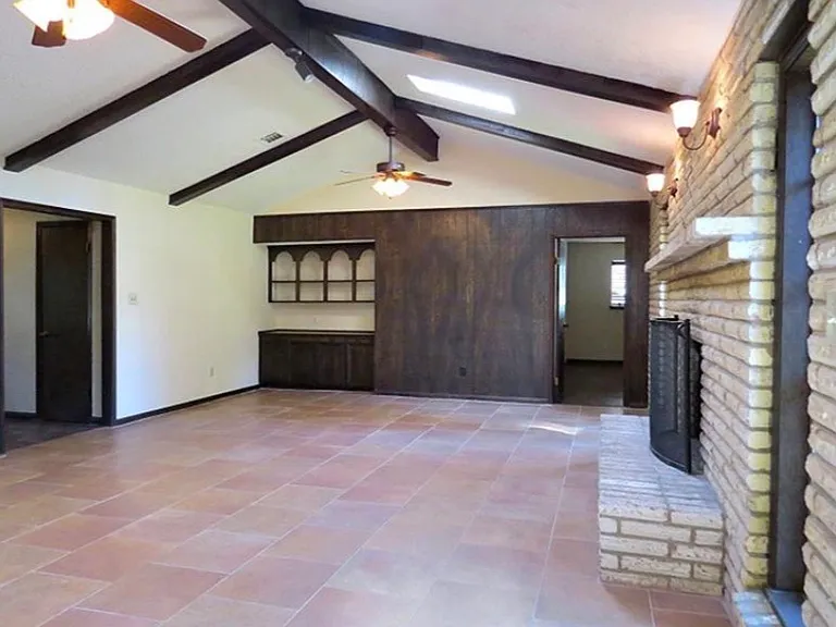 711 Enchanted Trail Dr — Photo 25