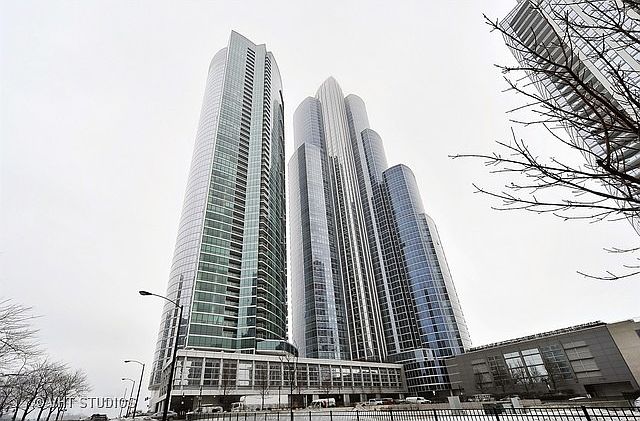 1st image of 1201 S Prairie Ave APT 1201