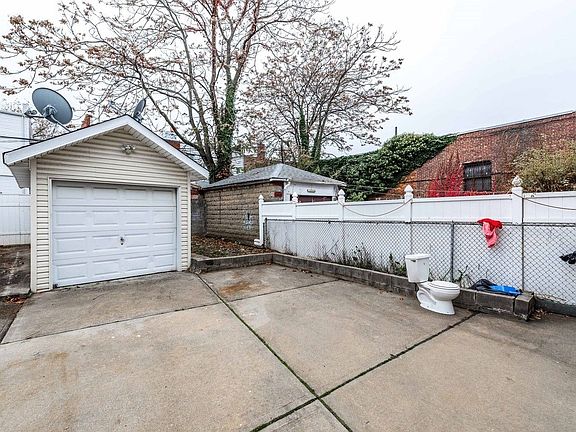 3rd image of 104-16 120th St
