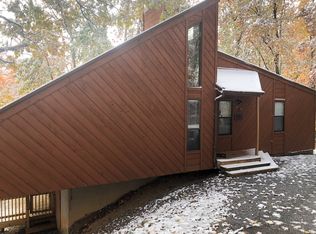 1912 Arolla Ct E, Gatlinburg, TN 37738