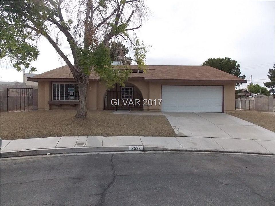 1st image of 2532 Lakeside Dr