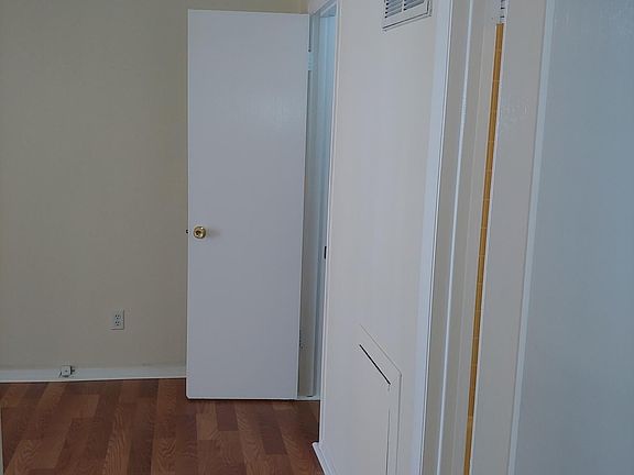 5th image of 5711 Morningside Ave APT 204