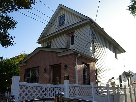 2nd image of 9712 116th St