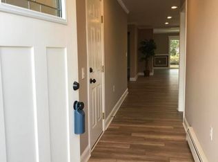 22 Bedivere Ct, Toms River, NJ 08757