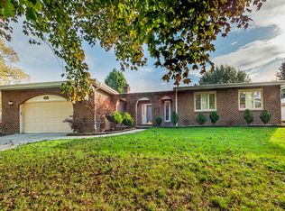 205 Cardinal Dr, Bloomingdale, IL 60108