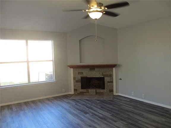 5th image of 1408 Mosscreek Dr