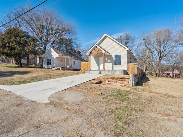 218 E 8th St, Chandler, OK 74834