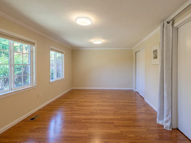 1695 Merrill Dr — Photo 19