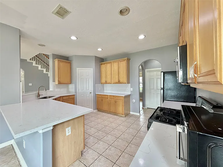 24327 Lanning Dr — Photo 11