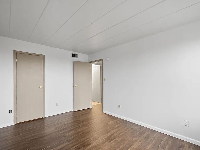 2860 Washington Blvd — Photo 10