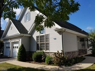 29 Constitution Way, Somerset, NJ 08873