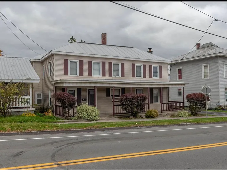 11 N Main St — Photo 13