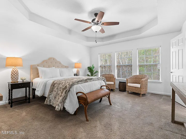 3897 Lionheart Dr — Photo 16