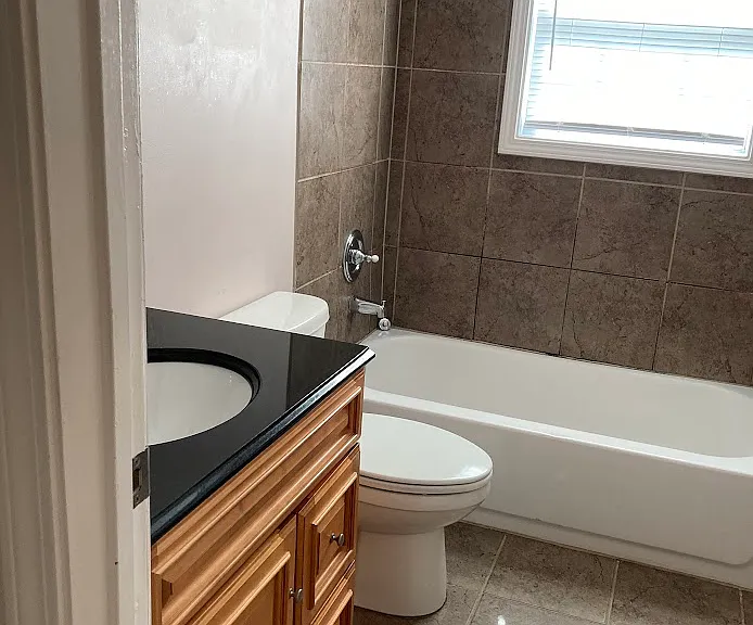 1708 W Lakewood Ave — Photo 7