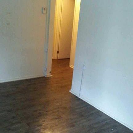 3rd image of 2655 Saville Row