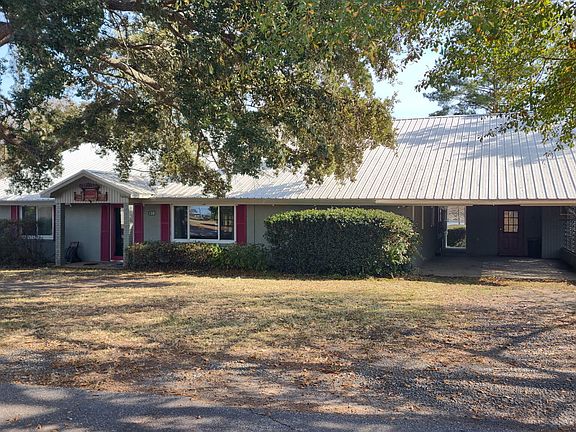 2nd image of 138 Pineridge Rd