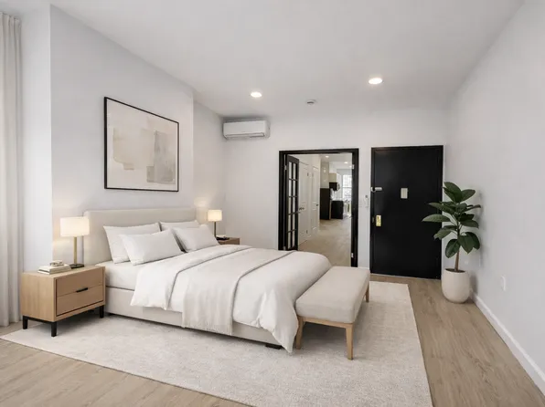 754 Manhattan Avenue image 1 of 7