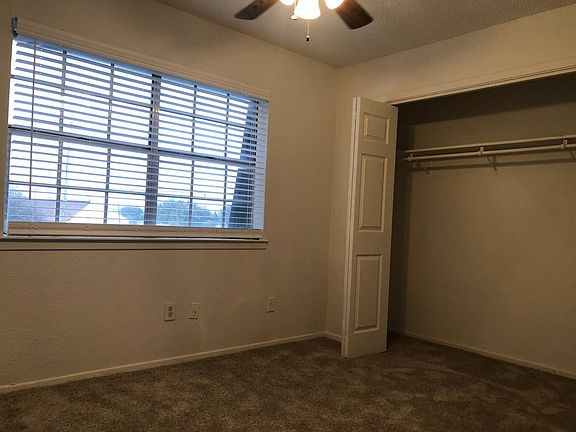 3rd image of 1036 McKinley St APT 106