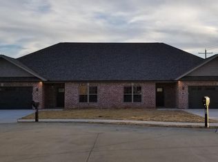 99 E Winterfield Cir #99, Cape Girardeau, MO 63701