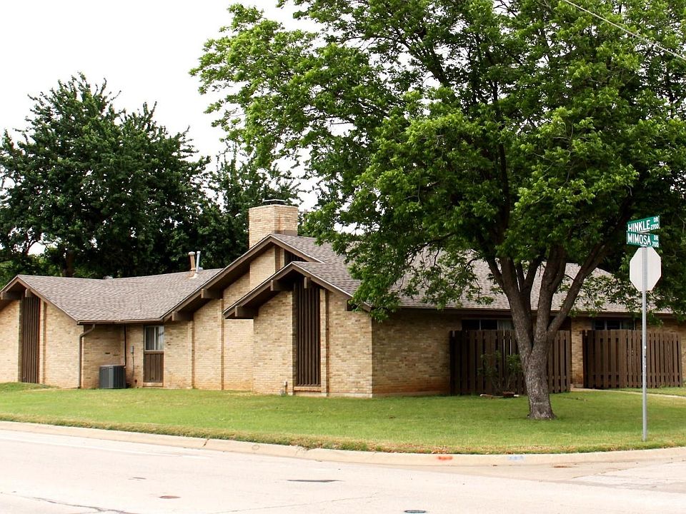 1st image of 720 Mimosa Dr