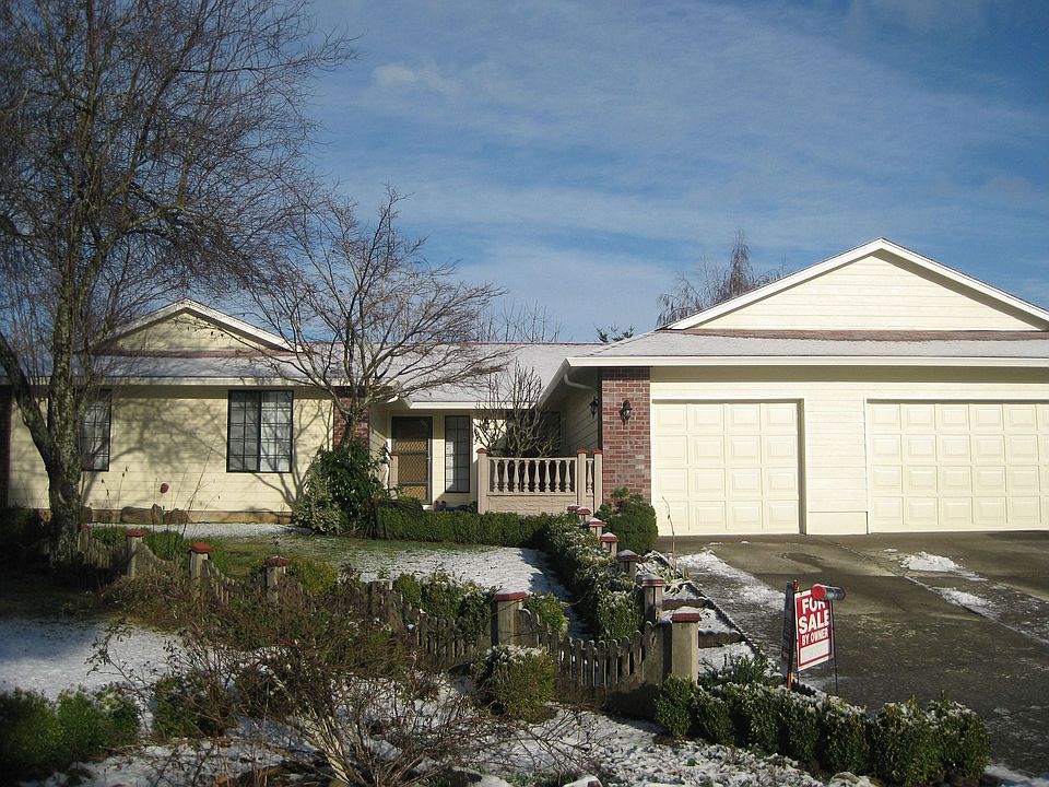 1st image of 15504 SE 19th Cir