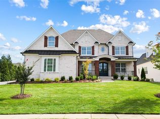 5827 Five Knolls Dr, Charlotte, NC 28226