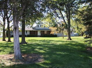 23715 Fleming St, Holder, IL 61736