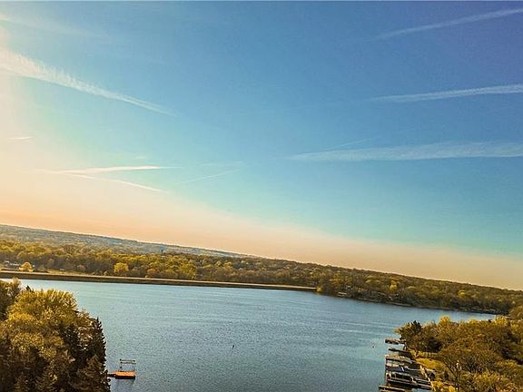 5th image of 269 W Sugar Lake Dr